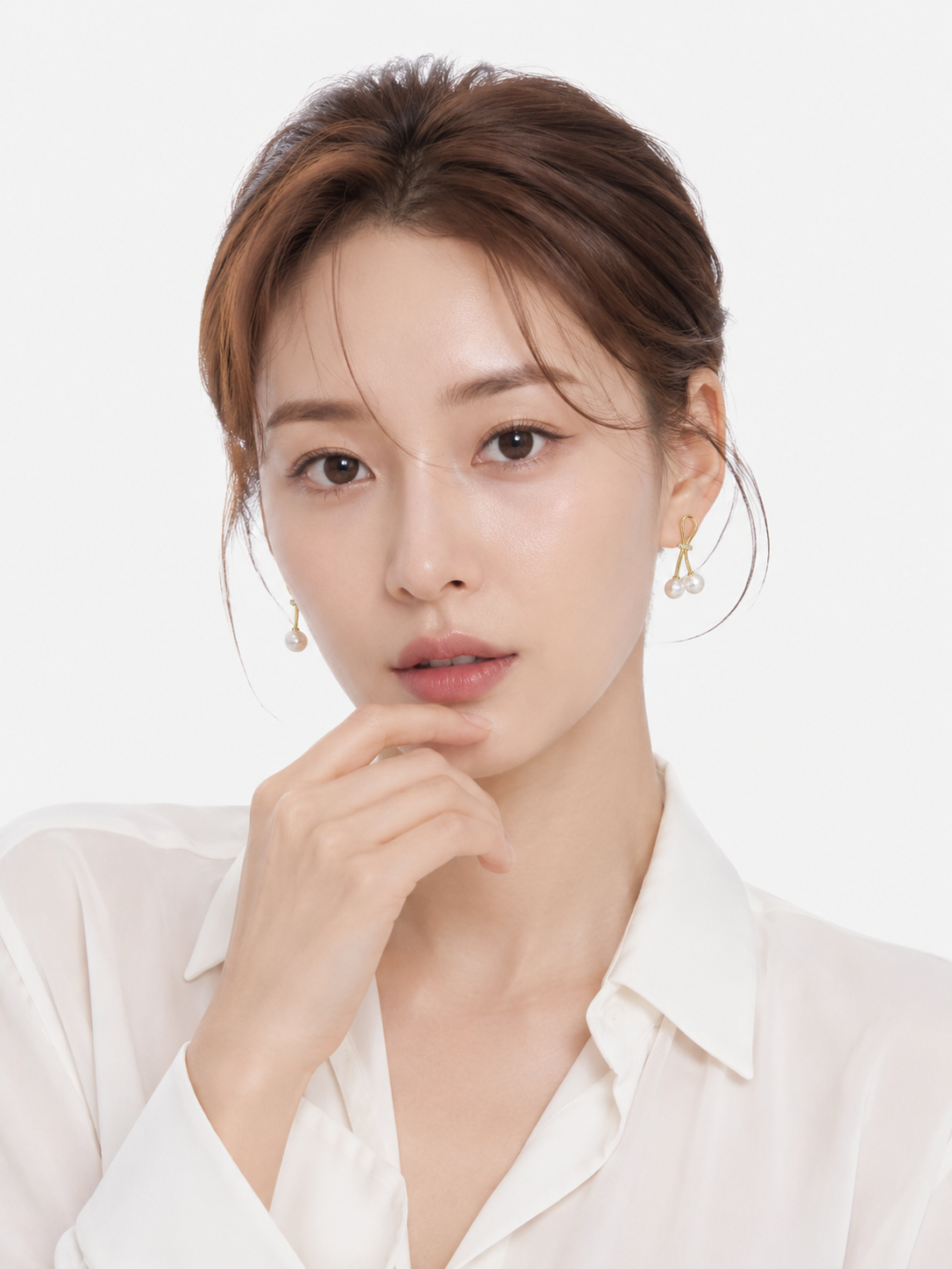CHÉLIA Akoya Twin Pearl Pierced Earrings