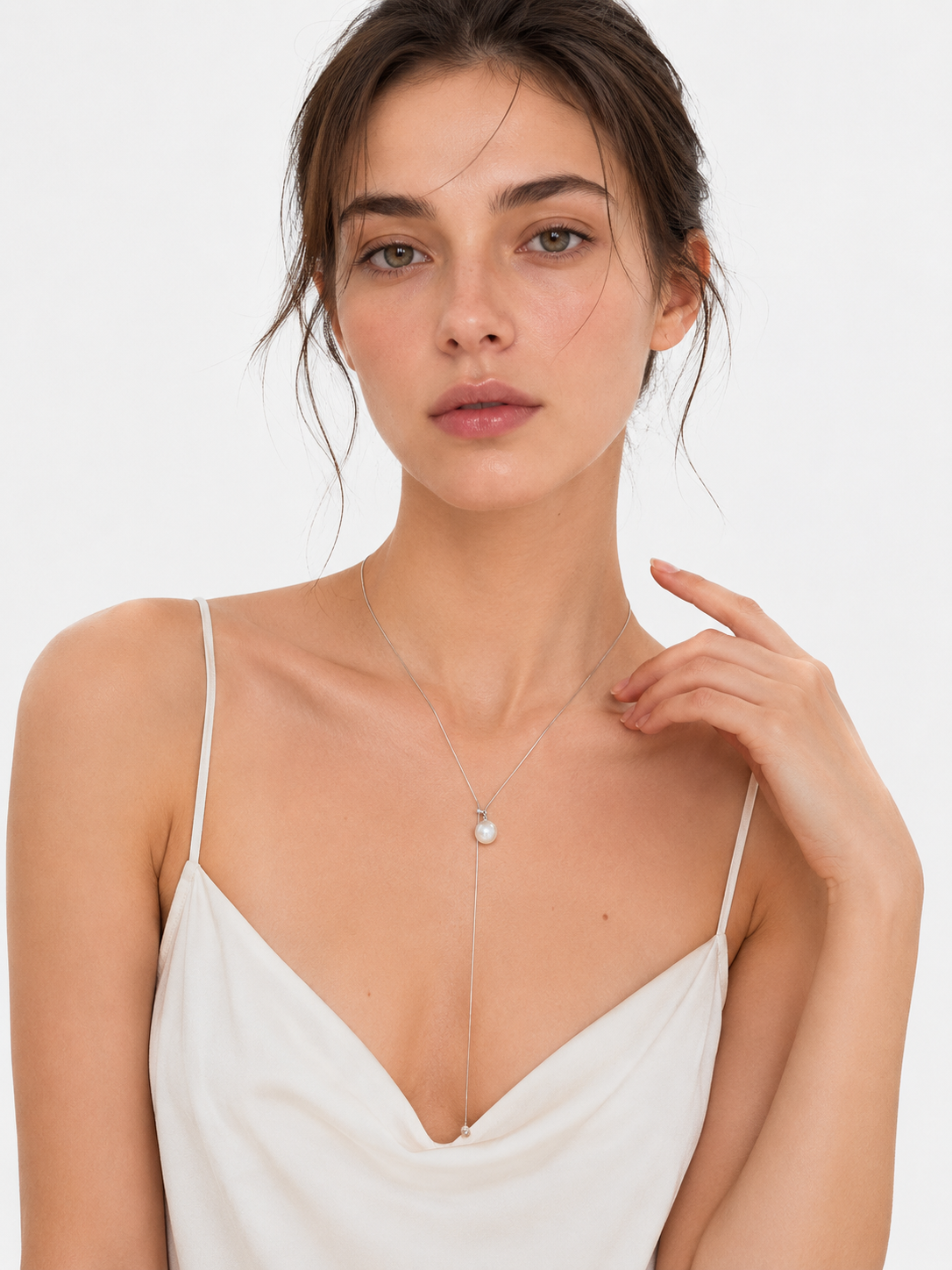 CHÉLIA Perle Sway Necklace