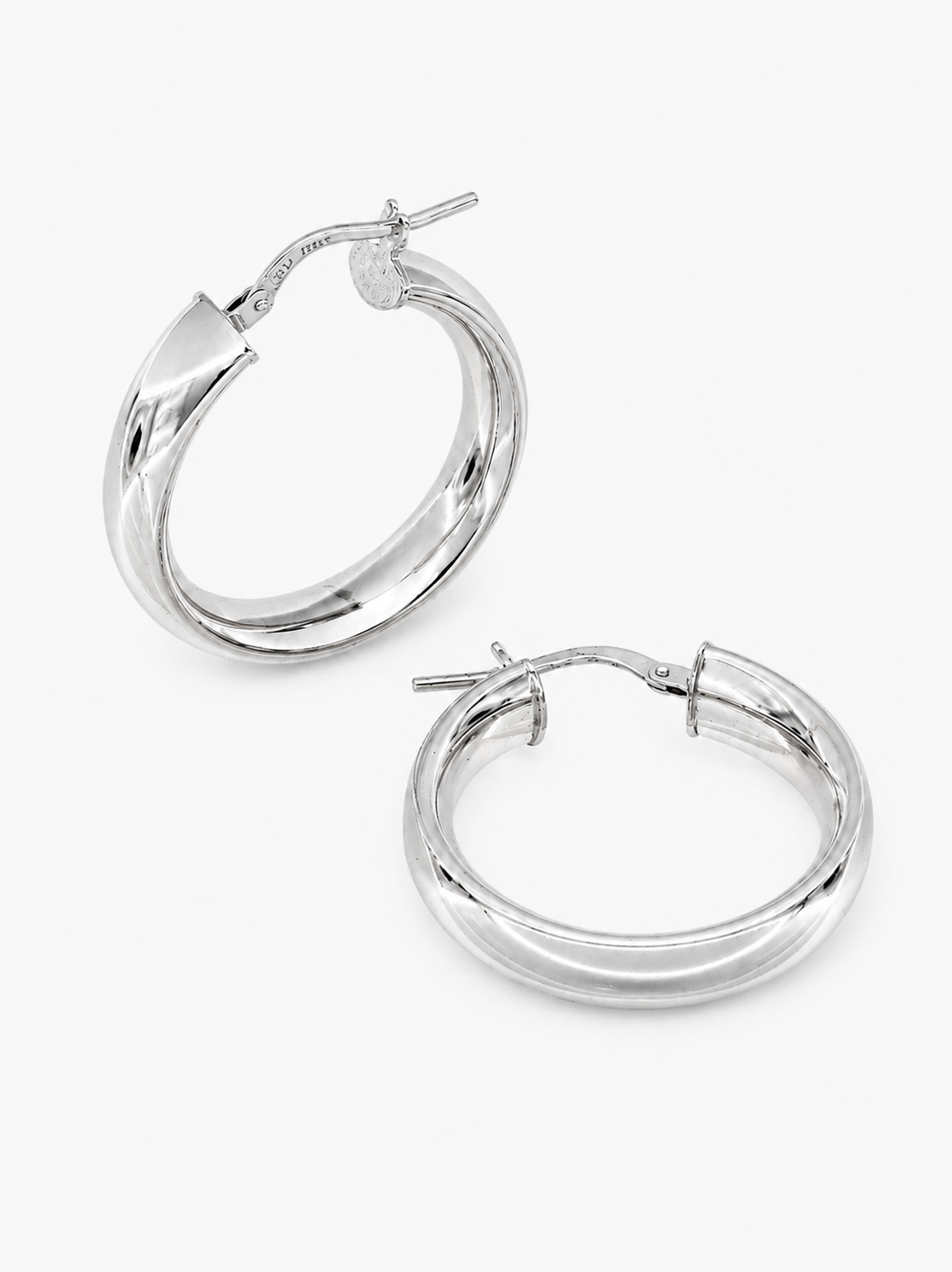 CHÉLIA MILANO Lucente Hoop Earrings