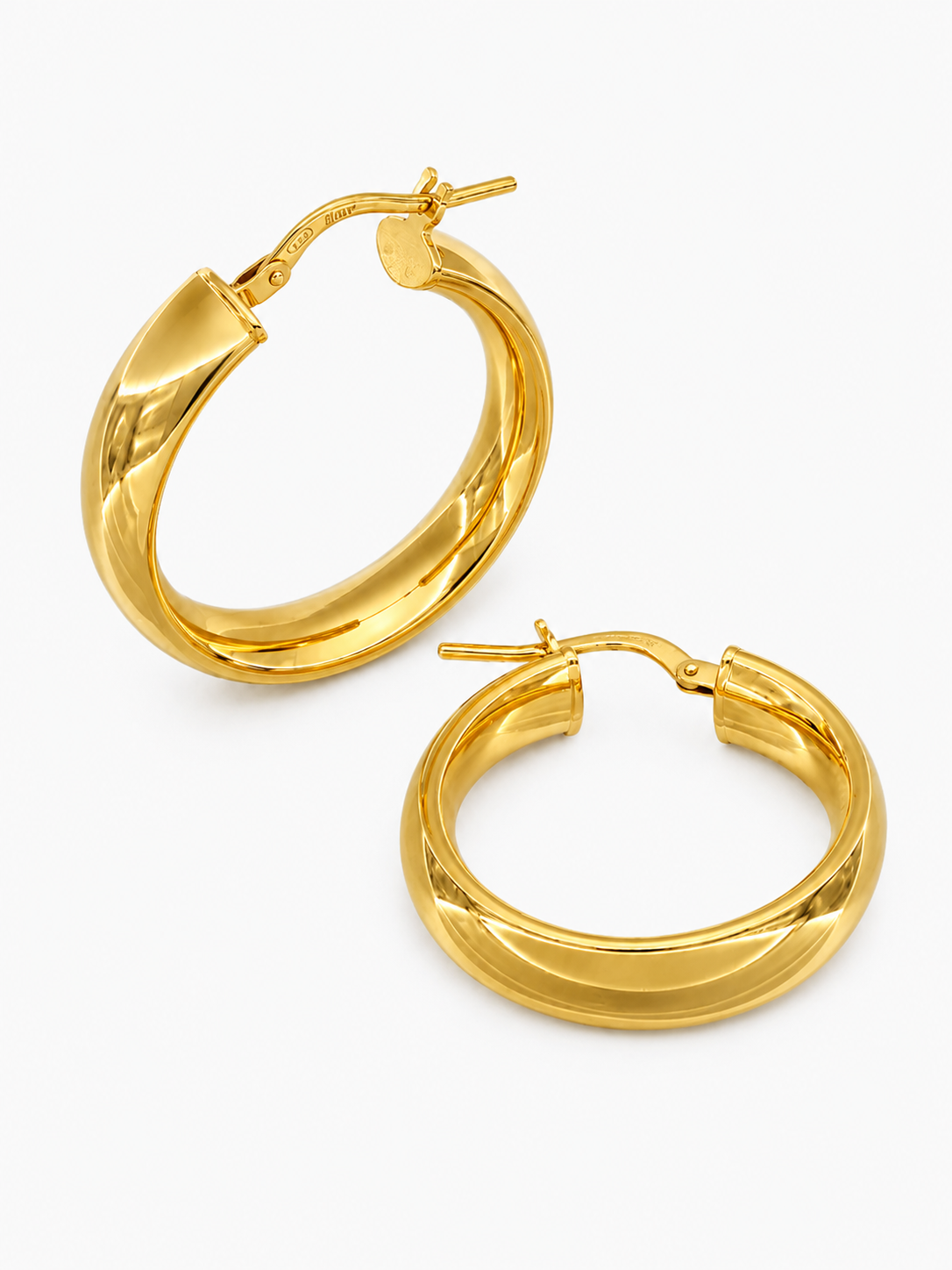 CHÉLIA MILANO Lucente Hoop Earrings