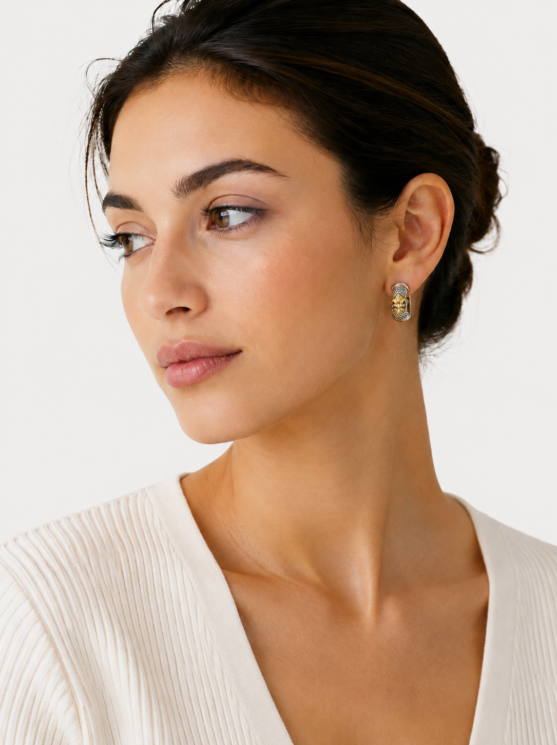 CHÉLIA MILANO Fiora Intreccio Hoop Earrings
